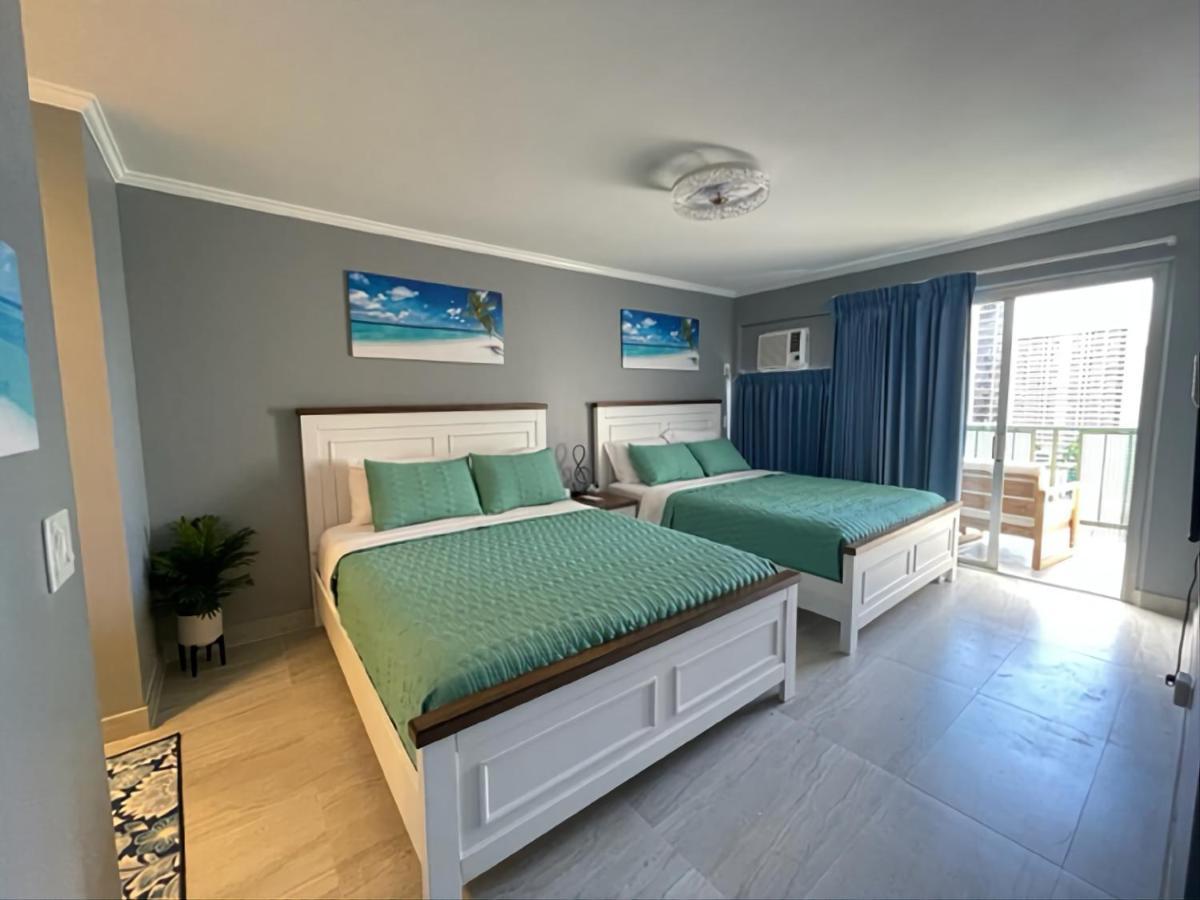 Waikiki Condo 2 Bedrooms 2 Bathrooms With 1 Free Parking Space Гонолулу Экстерьер фото
